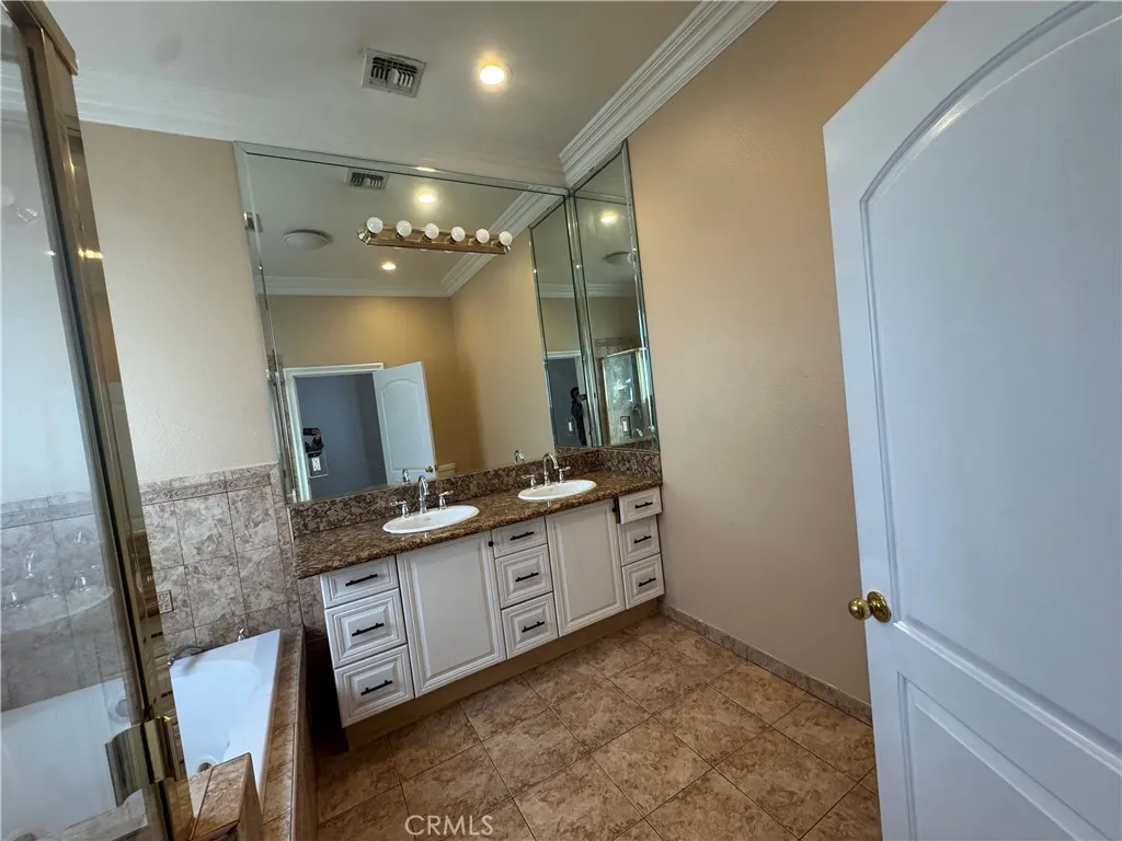 Additional image 52 of 4912 Hesperia Ave, Encino, CA 91316
