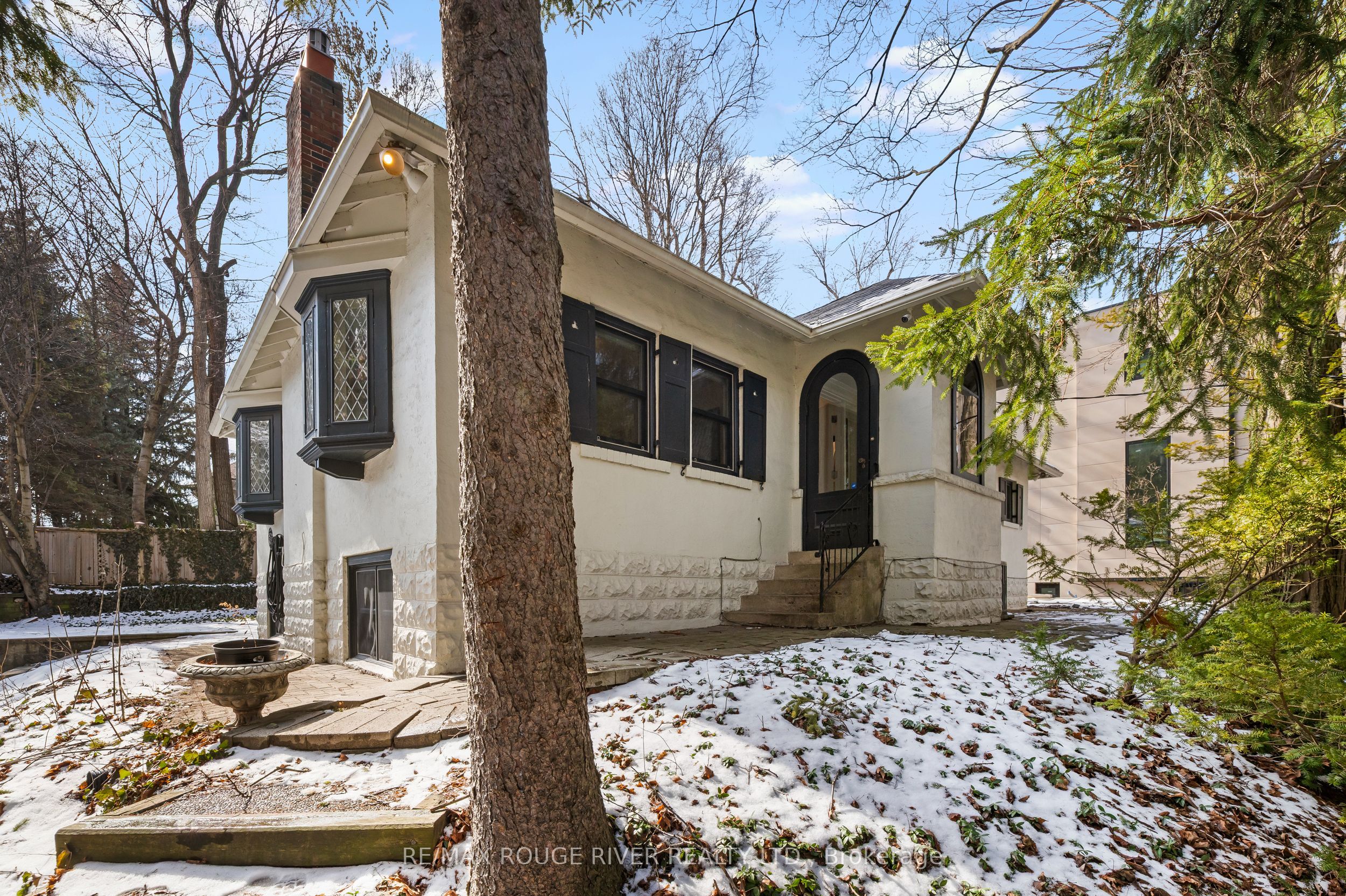 Additional image 3 of 11 Donwoods Drive, Toronto, ON, M4N 2E9
