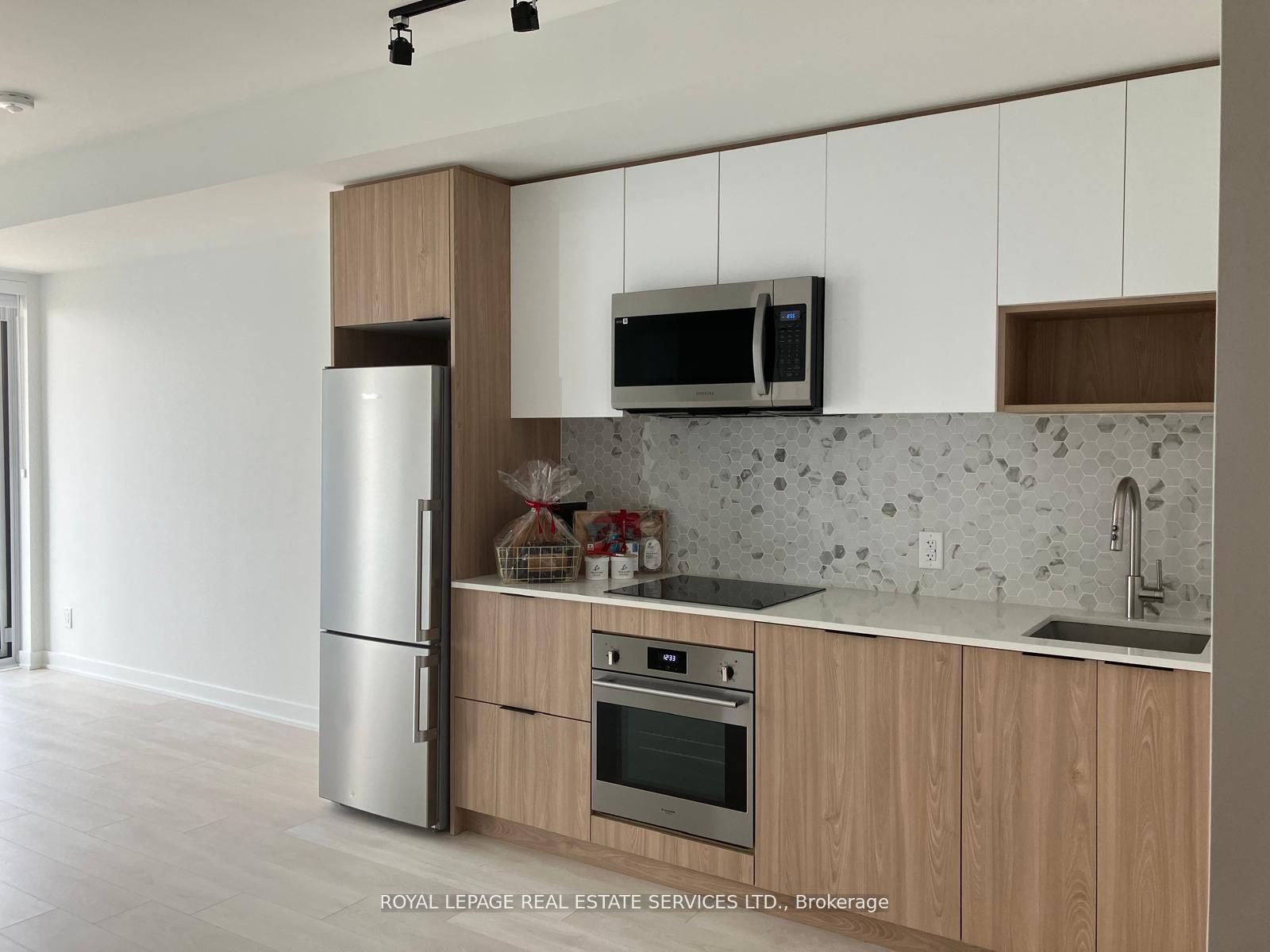 Additional image 3 of 3506-5 Defries Street, Toronto, ON, M5A 0W7