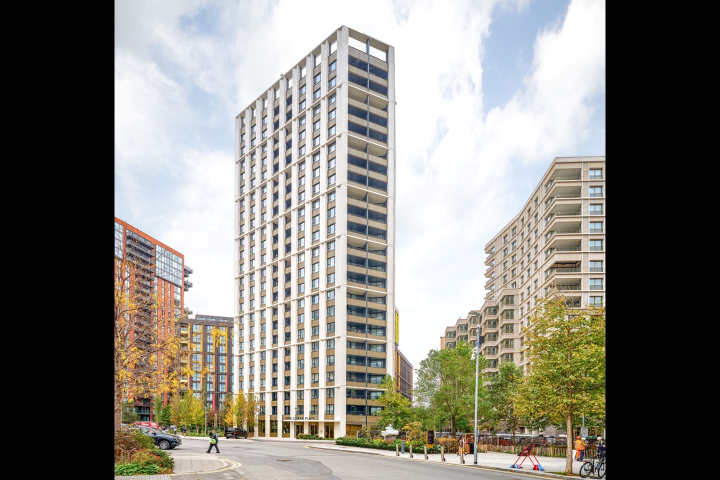 3 Bed Flat, Ponton Road, SW11, N1 7GU