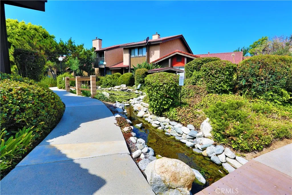 Additional image 3 of 171 S Hollenbeck Avenue, Covina, CA 91723