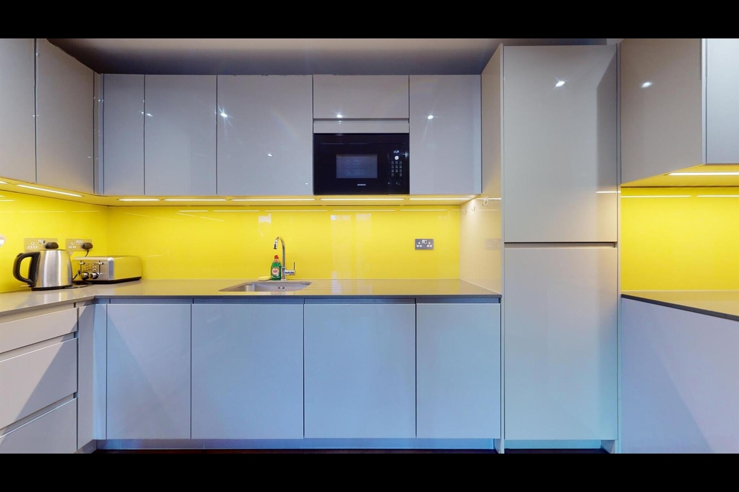 2 Bed Flat, Back Church Lane, E1, N1 7GU