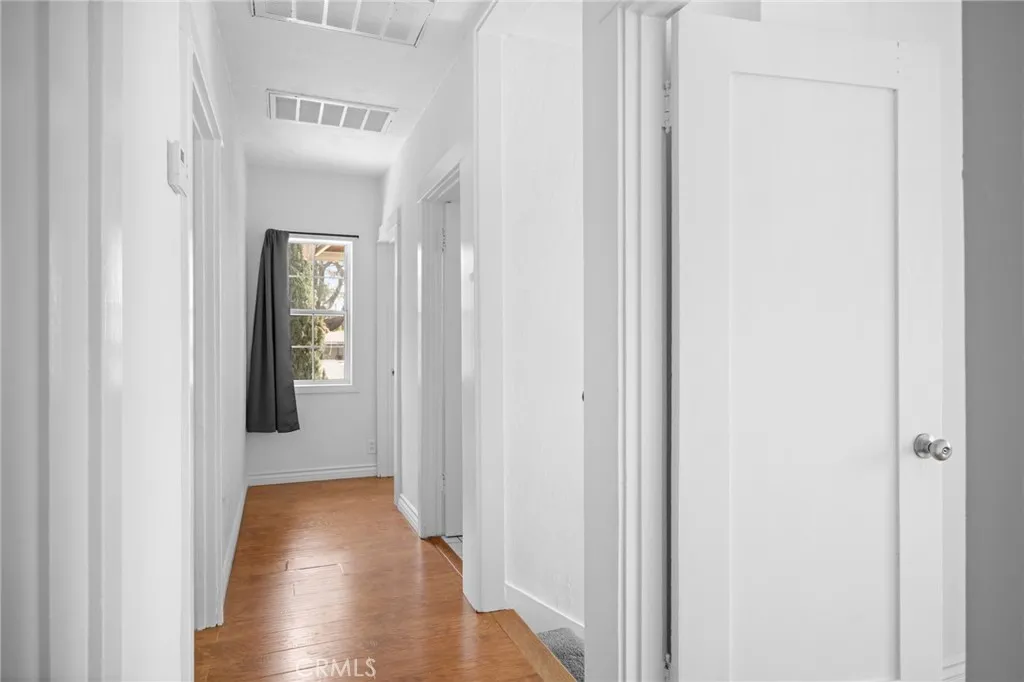 Additional image 61 of 2526 Foothill Boulevard, La Crescenta, CA 91214