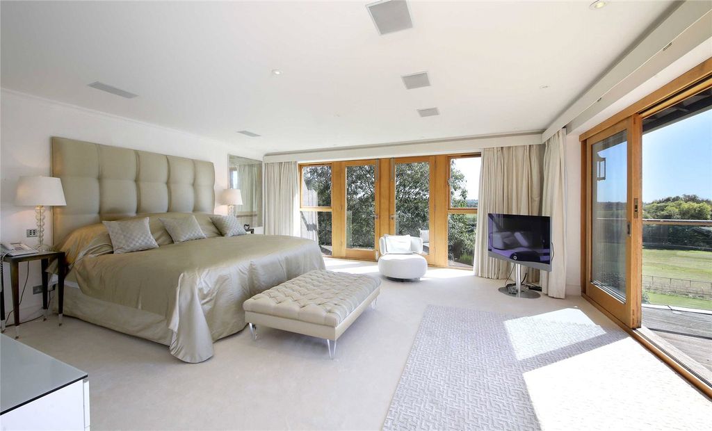 Additional image 13 of 5 bed detached house for saleHarpsden Way, Henley-On-Thames, Oxfordshire RG9