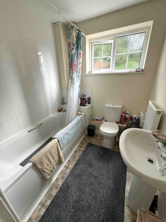 2 bed flat for saleWilkie Close, Scunthorpe DN15 photo 5