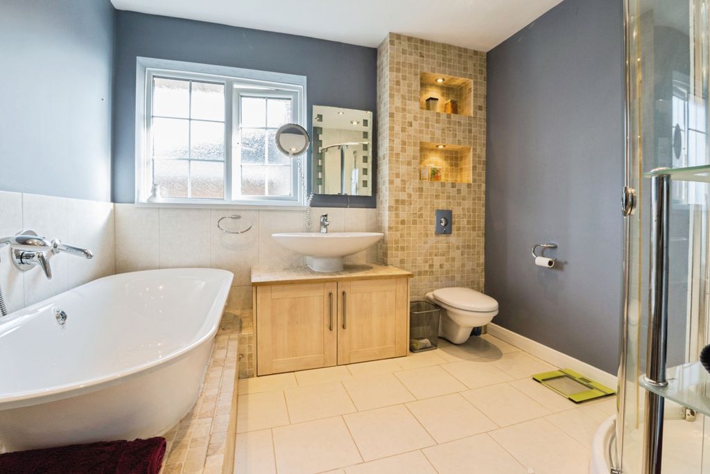 Additional image 17 of 4 bed detached house for saleHill Crescent, Preston PR4