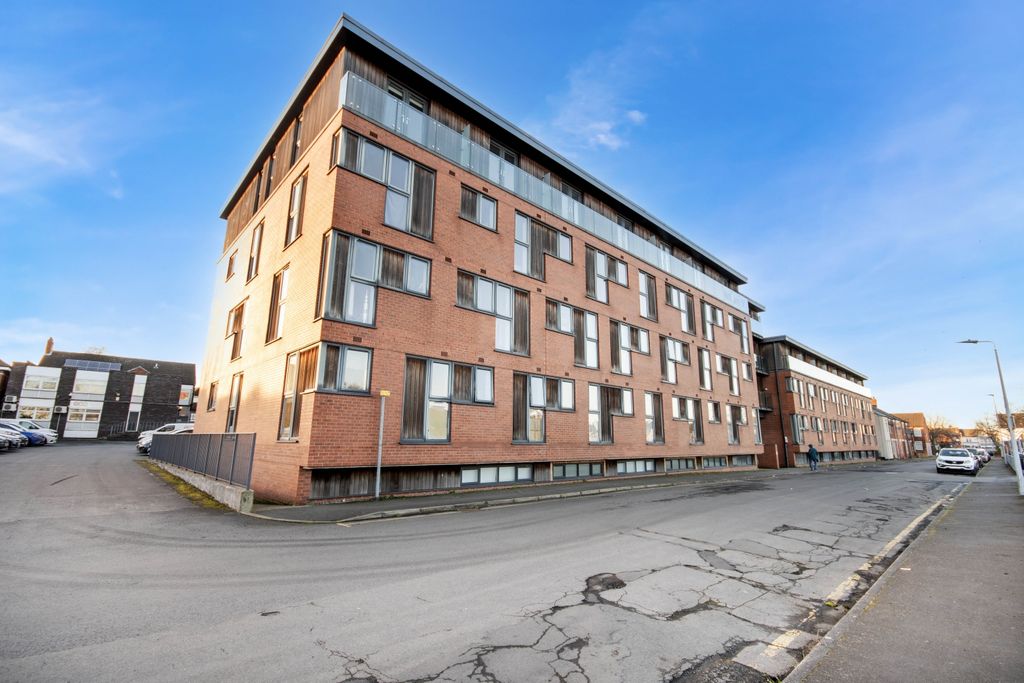 Additional image 11 of 2 bed flat for saleApartment 100 Linea, Dunstall Street, Scunthorpe DN15