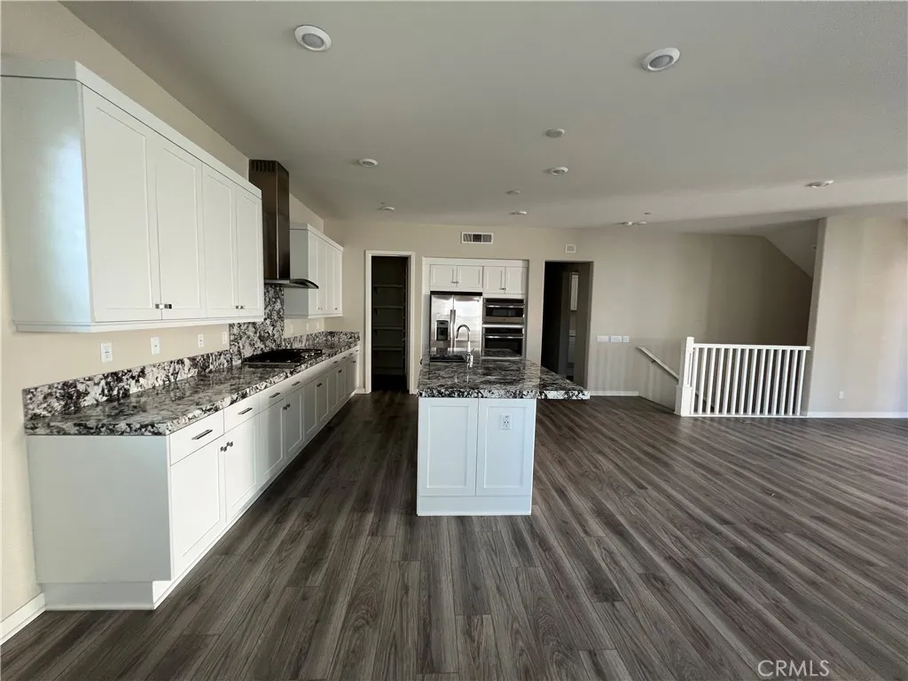 Additional image 9 of 110 Sculpture, Irvine, CA 92618