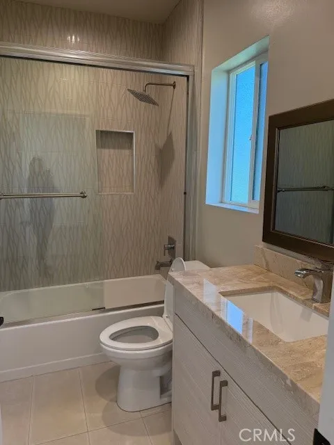 Additional image 31 of 17647 Hamlin St, Lake Balboa, CA 91406