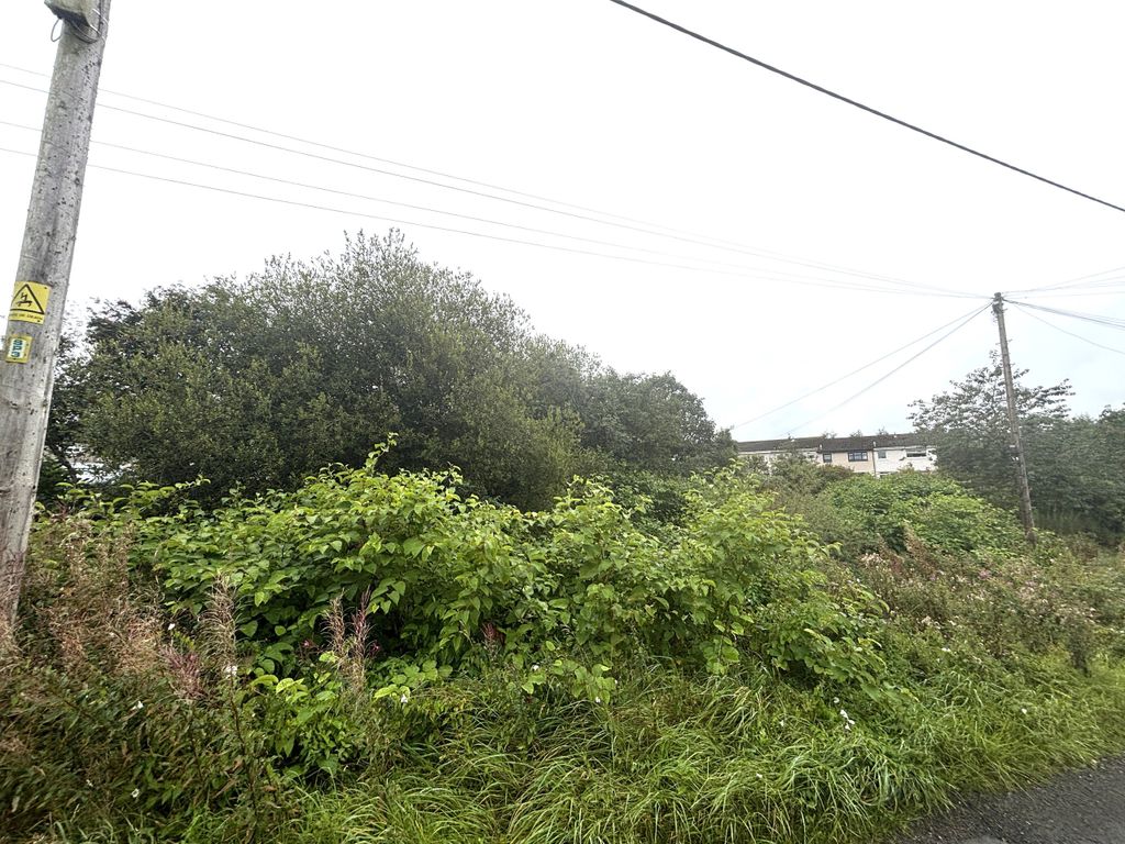 Land for salePlot At Bridge End, Shotts, Lanarkshire ML7 photo 3
