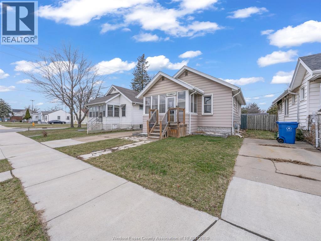 Additional image 3 of FULL HOUSE-410 Foch Avenue, Windsor, ON, N8X2W1