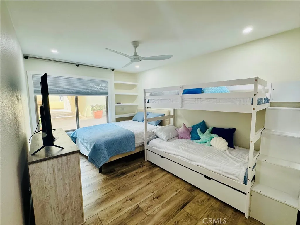 Additional image 47 of 711 Pacific Coast Unit 330, Huntington Beach, CA 92648