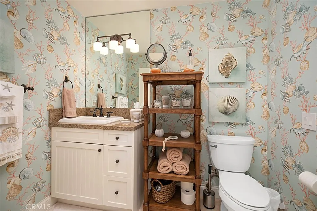 Additional image 73 of 208 E Balboa Boulevard, Newport Beach, CA 92661