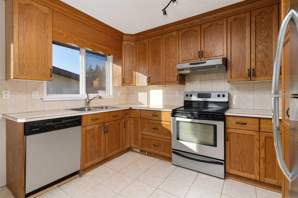 Additional image 4 of 31 Montrose Avenue, Camrose, AB, T4V 2L6