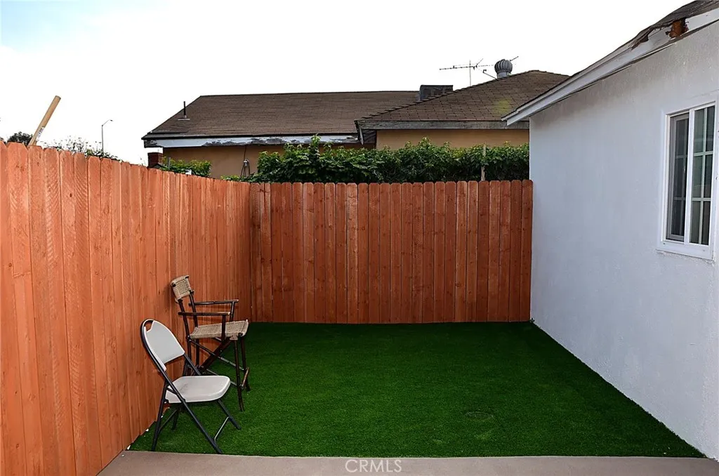 13972 Louvre St, Pacoima, CA 91331