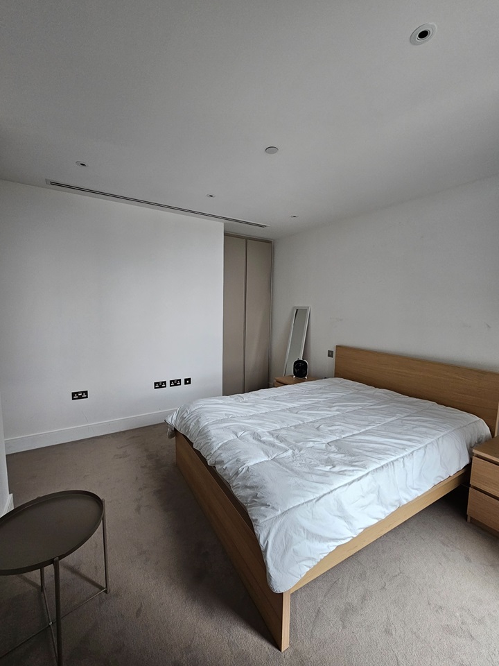 Additional image 6 of 2 Bed Flat, Carrara Tower, EC1V, N1 7GU