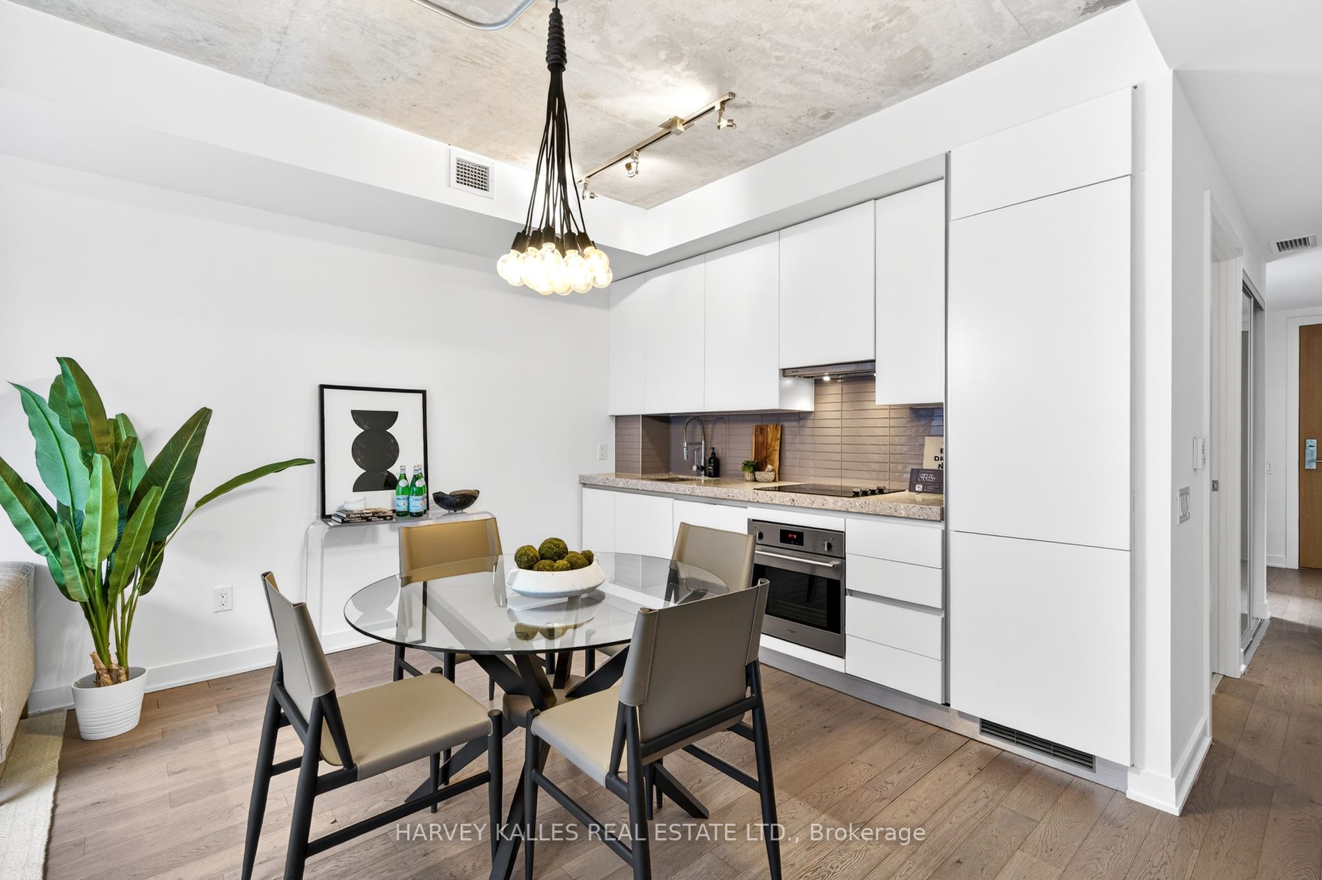 Additional image 2 of 604-38 Stewart Street, Toronto, ON, M5V 0H1