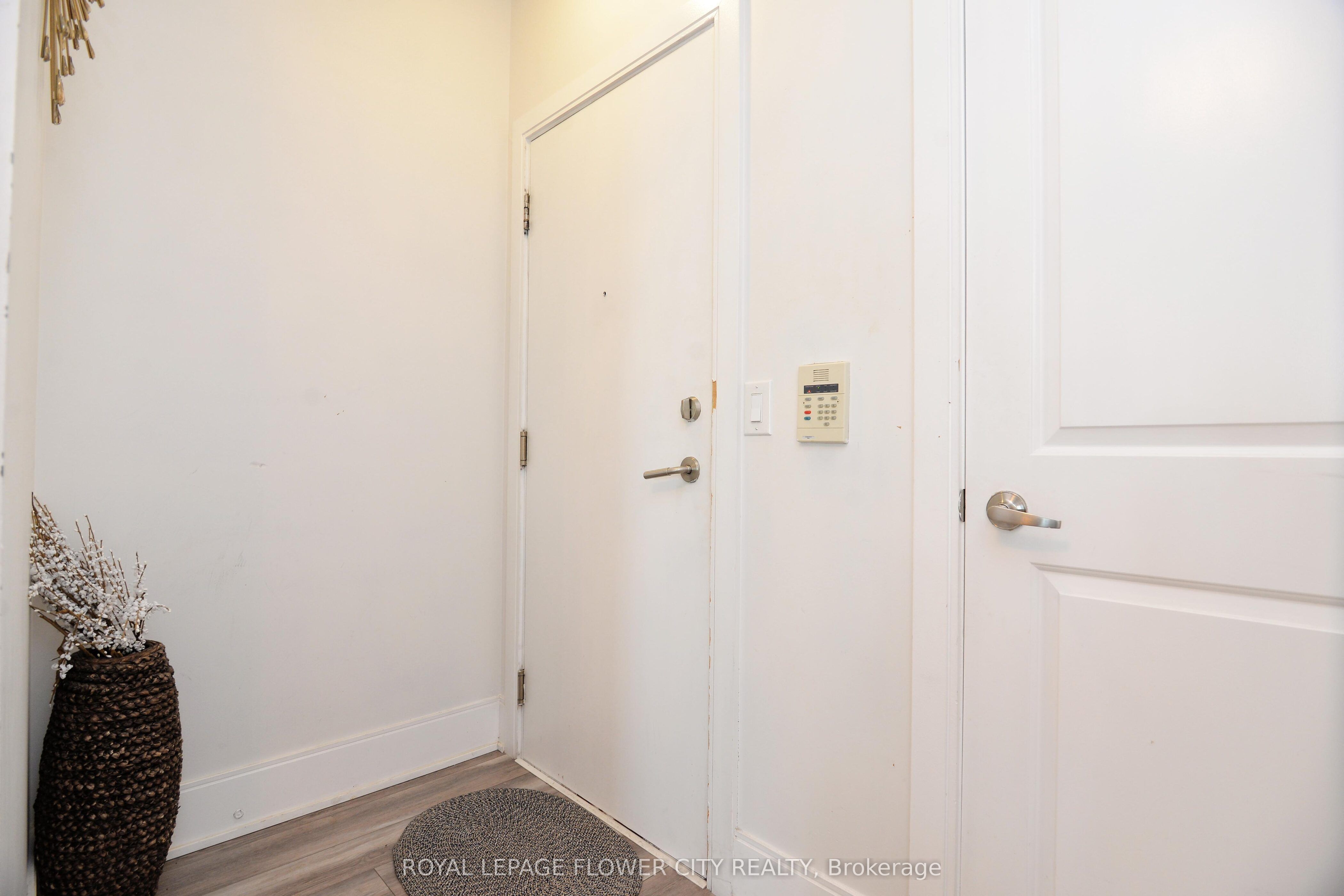 Additional image 6 of 1902-330 Burnhamthorpe Road W, Mississauga, ON, L5B 0E1