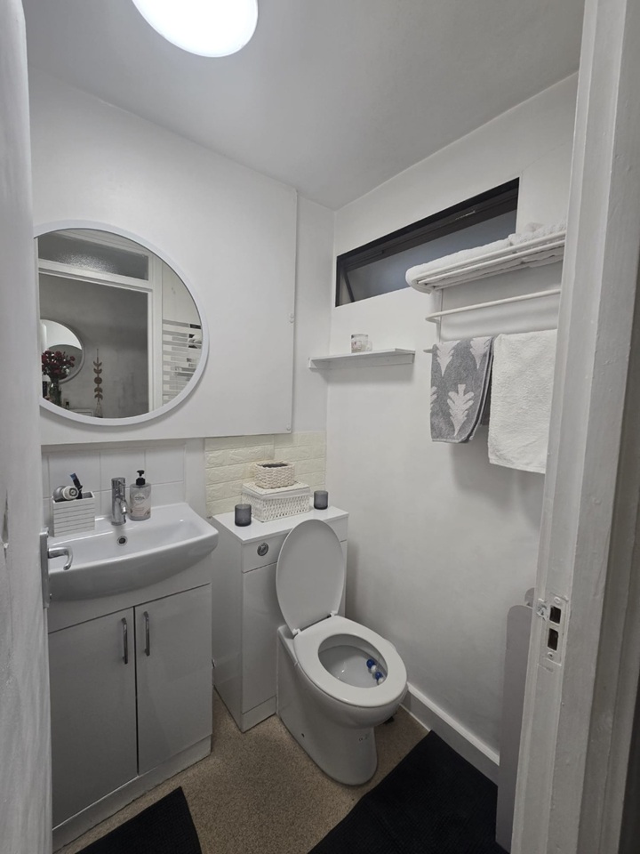 Additional image 10 of 1 Bed Flat, Ingestre Court, W1F