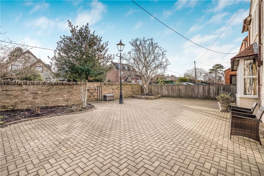 Additional image 22 of 6 bed flat for saleEynsham Road, Oxford, Oxfordshire OX2