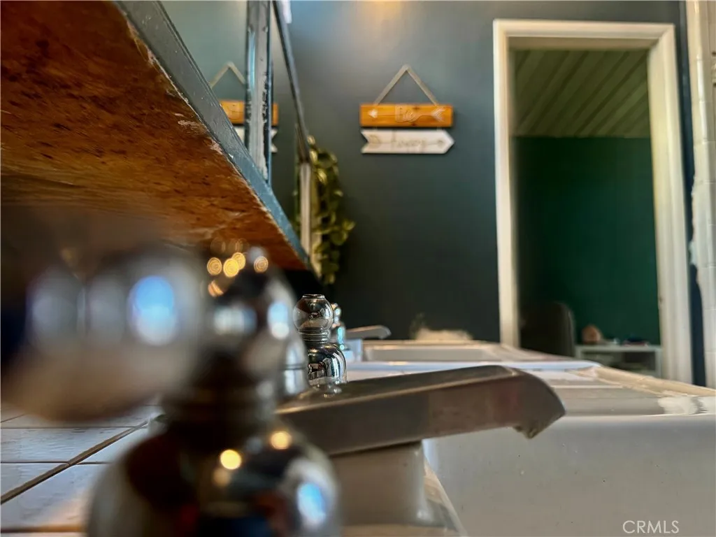 Additional image 60 of 11551 Decente Dr, Studio City, CA 91604