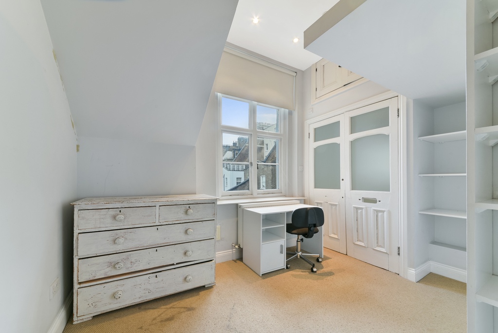 Additional image 4 of 2 Bed Flat, Gloucester Road, SW7, N1 7GU