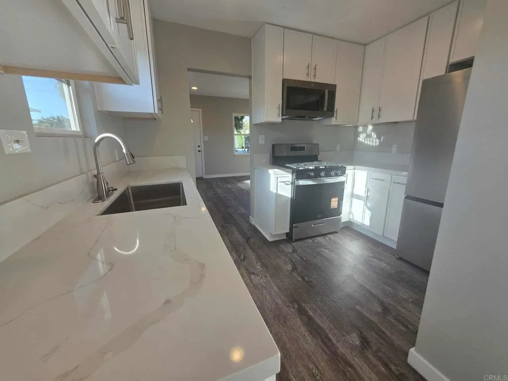 Additional image 3 of 2661 Commercial Street, San Diego, CA 92113