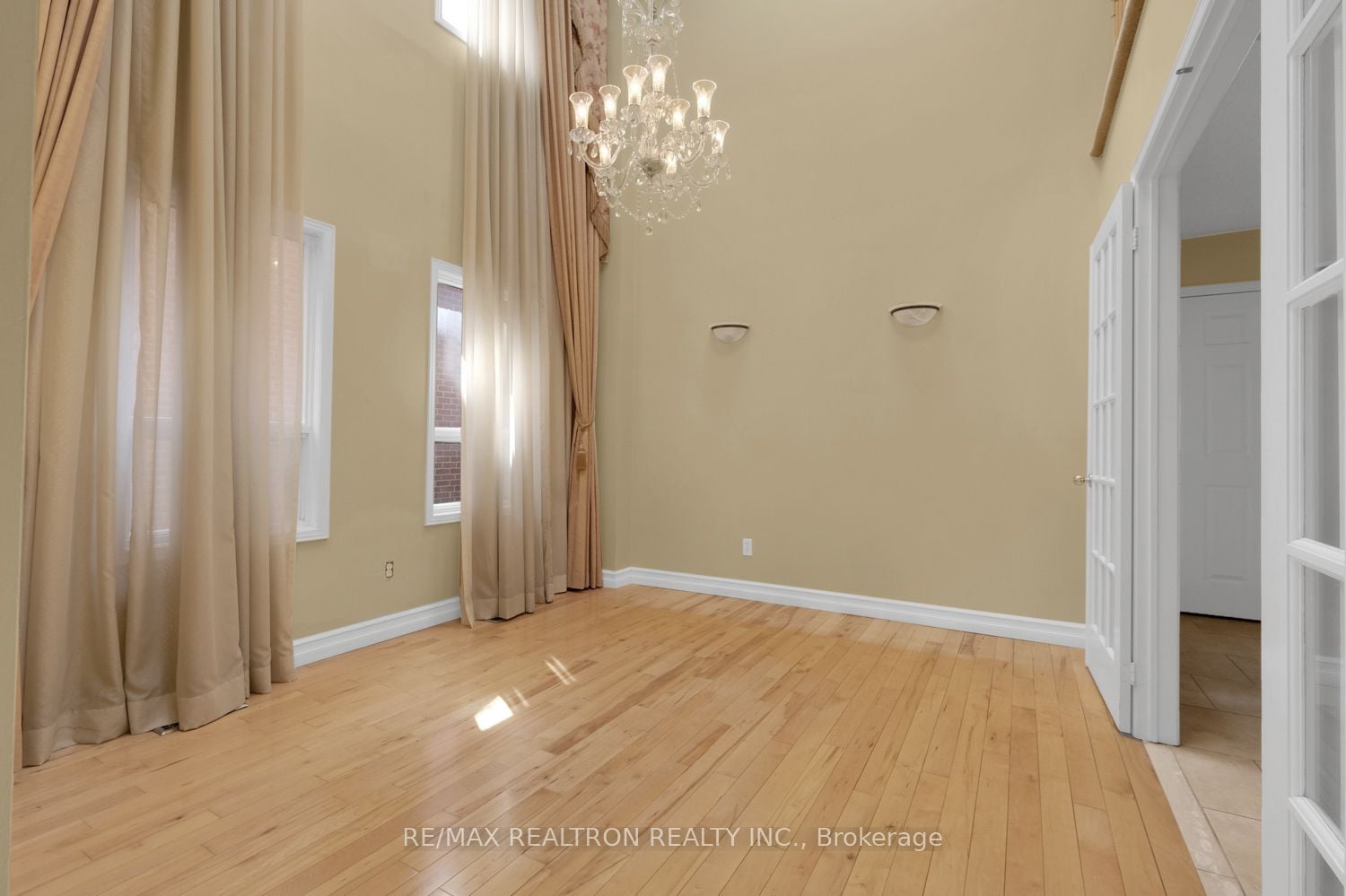 Additional image 6 of 10 Chiswick Crescent, Aurora, ON, L4G 6N9