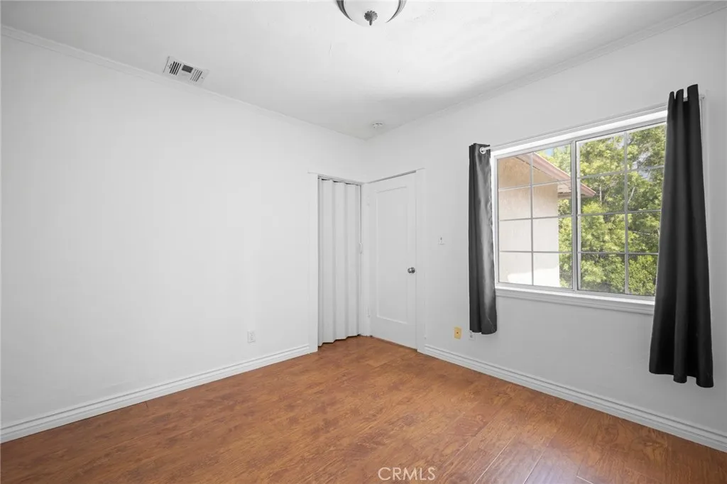 Additional image 34 of 2526 Foothill Boulevard, La Crescenta, CA 91214