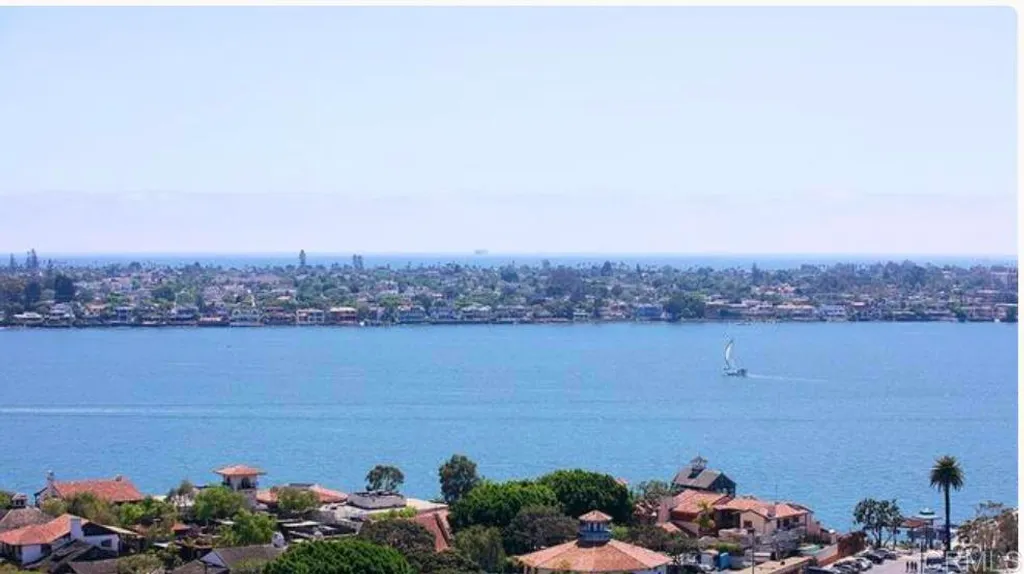 700 W Harbor Drive Unit 1703, San Diego, CA 92101