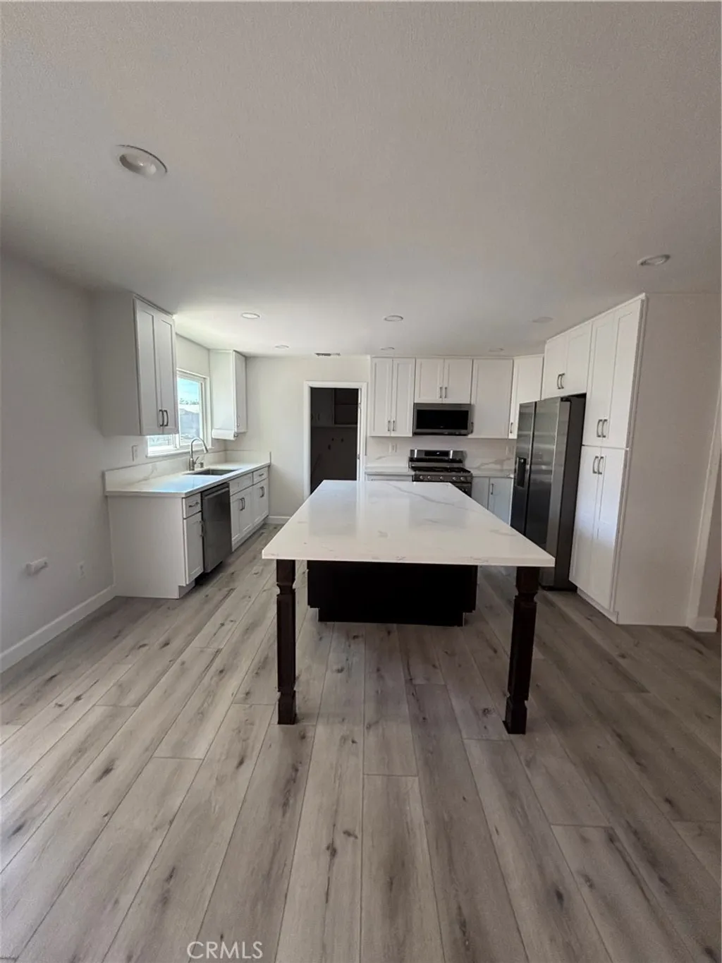 Additional image 9 of 720 E Cypress Ave, Redlands, CA 92374