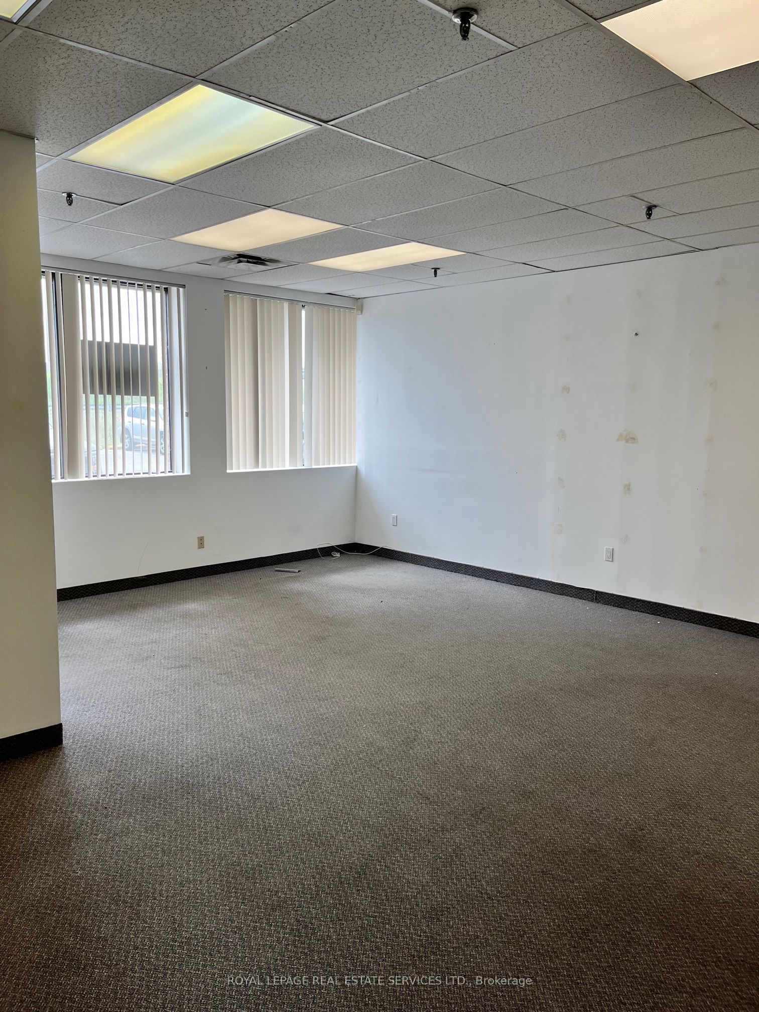 Additional image 4 of 124-557 Dixon Road, Toronto, ON, M9W 6K1