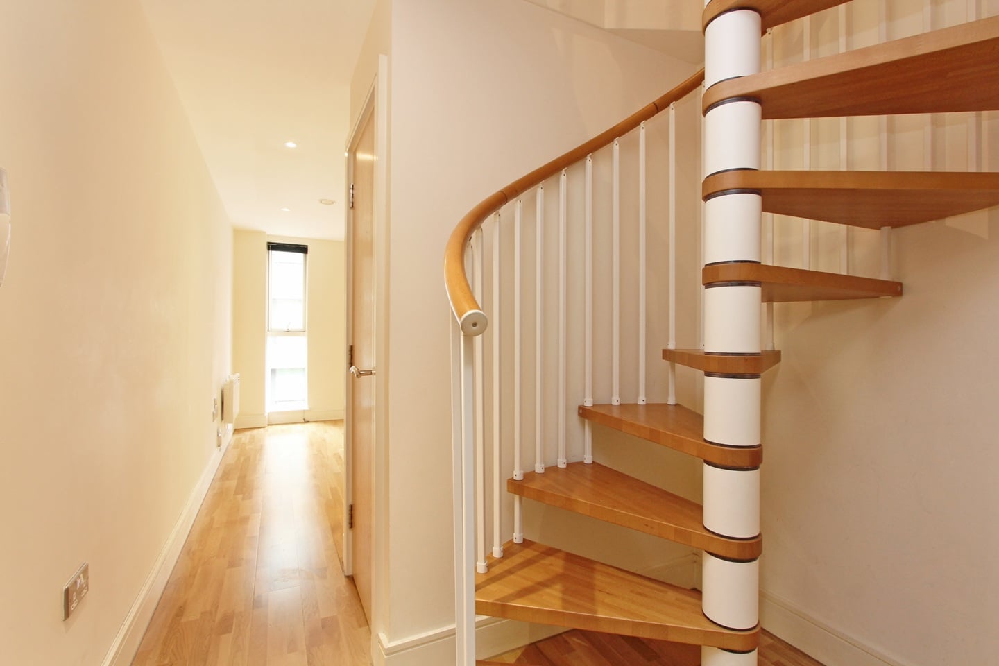 Additional image 6 of Studio Flat, Great Suffolk Street, SE1, N1 7GU