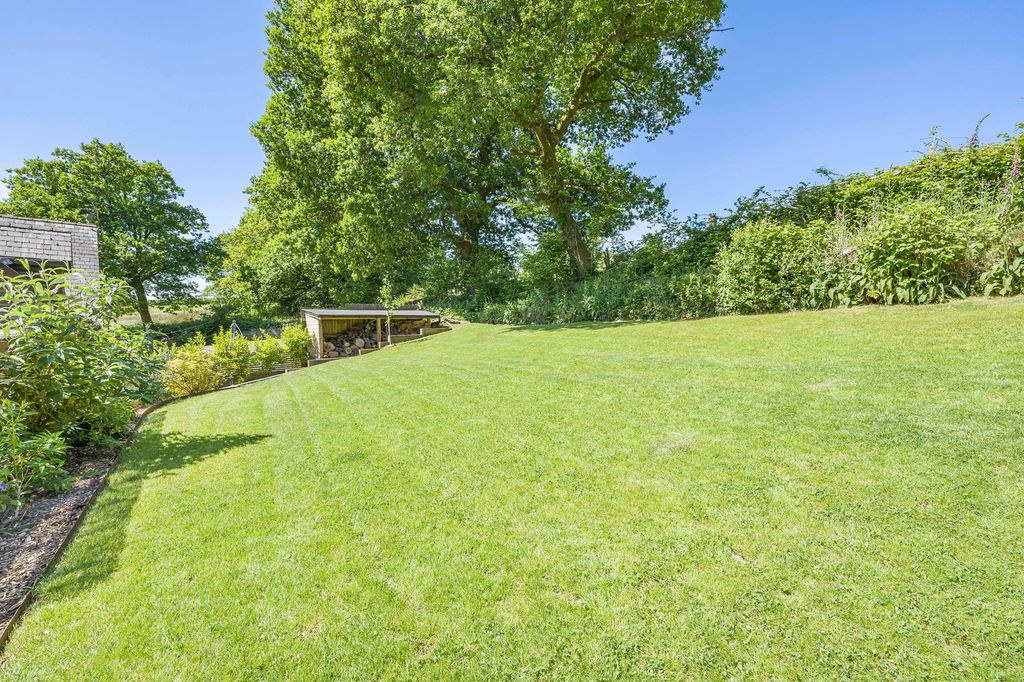 Additional image 37 of 5 bed detached house for saleOakmead Road, Llanharan, Pontyclun CF72
