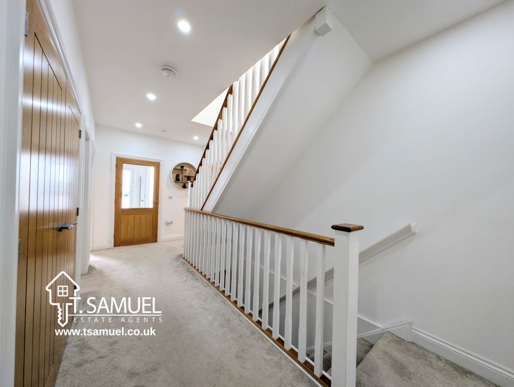 Additional image 19 of 5 bed detached house for saleGolwg Y Mynydd, Llanwonno Road, Mountain Ash CF45