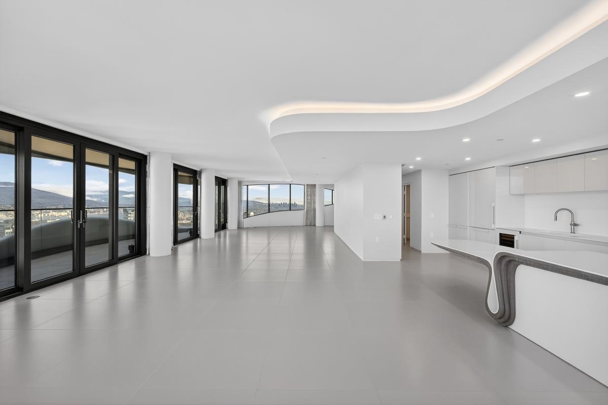 Additional image 5 of 5302-1033 Nelson St , Vancouver, BC, V6E 0E5