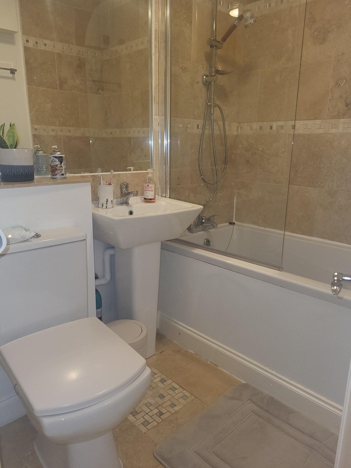 Additional image 7 of Room in a Shared House, Robin Court, SE16, N1 7GU