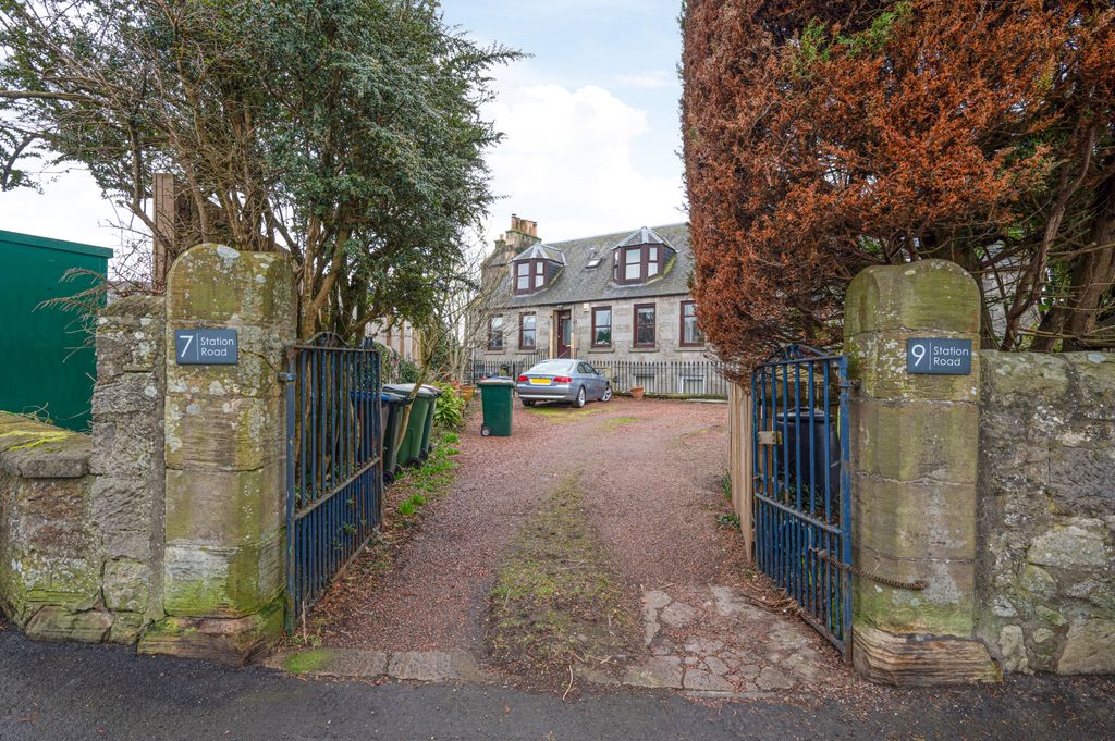 Additional image 2 of 4 bed maisonette for sale9 Station Road, Kinross KY13