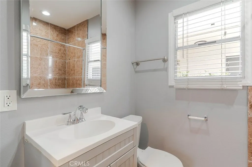 Additional image 14 of 1051 Western Avenue Unit B, Glendale, CA 91501