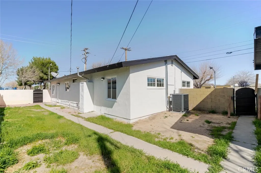Additional image 24 of 44961 5th Street E, Lancaster, CA 93535