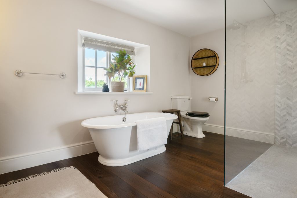 Additional image 20 of 6 bed country house for saleChiselhampton, Oxford OX44