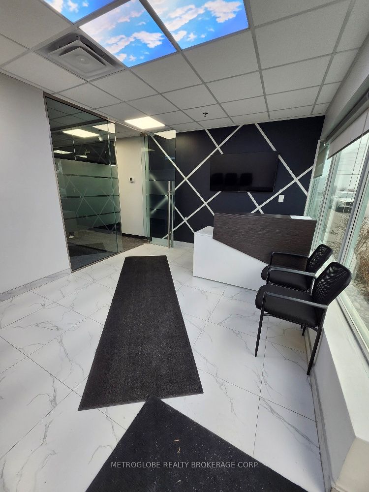 15-7895 Tranmere Drive, Mississauga, ON, L5S 1V9