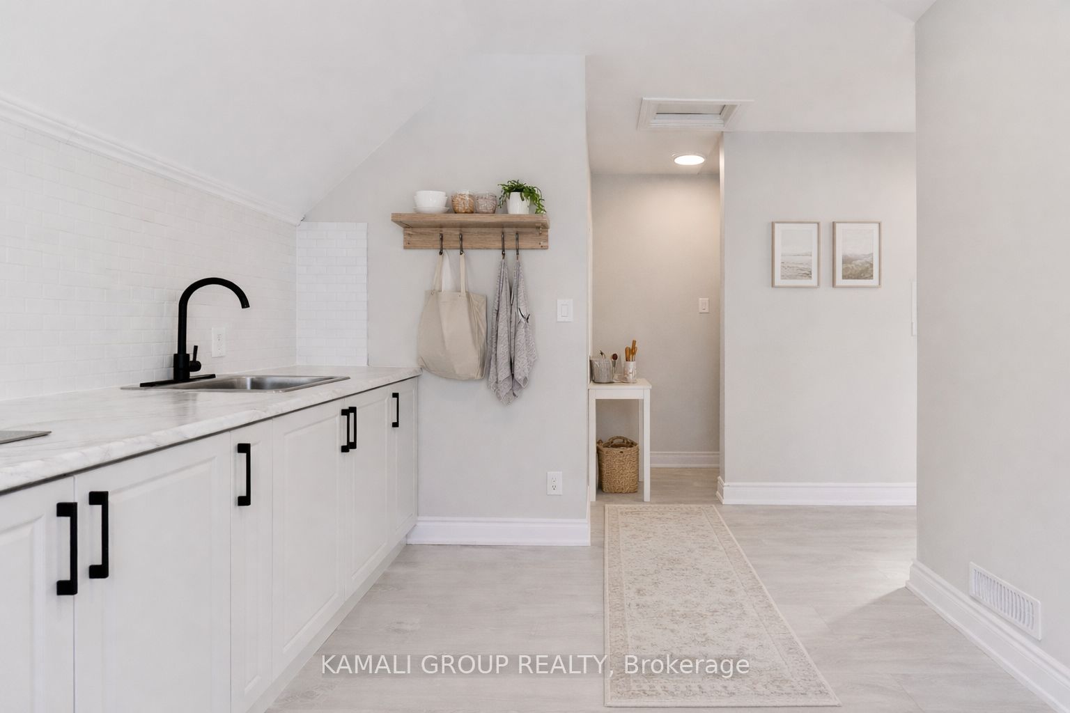 Additional image 4 of UNIT 3-93 Mcmillan Drive, Oshawa, ON, L1G 3Z7