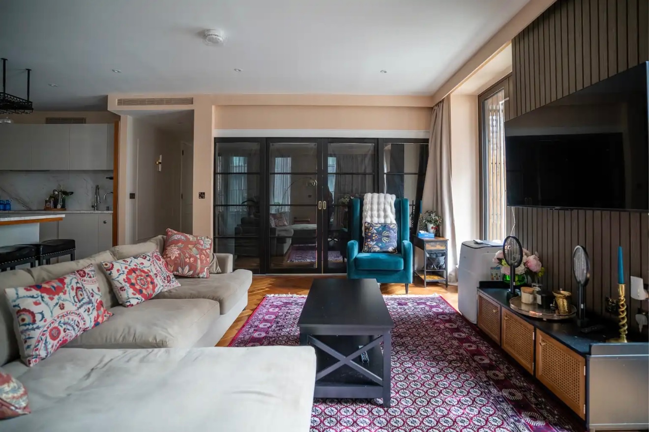 Additional image 21 of 3 Bed Flat, New Union Square, SW11, N1 7GU