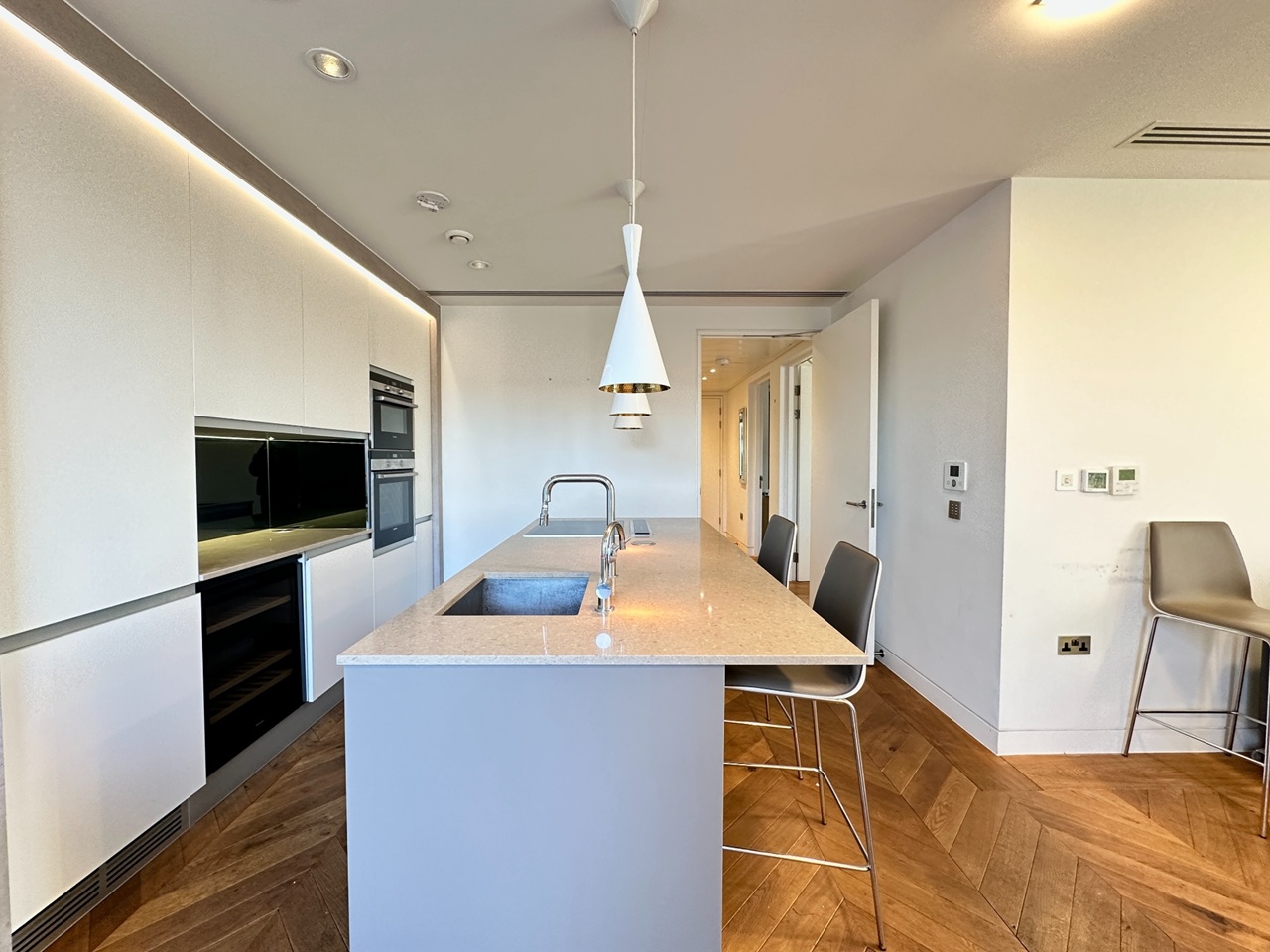 Additional image 5 of 2 Bed Flat, Curtain Road, EC2A, N1 7GU