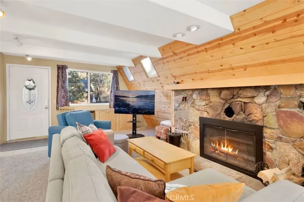 Additional image 6 of 1033 Wendy Avenue, Big Bear City, CA 92314