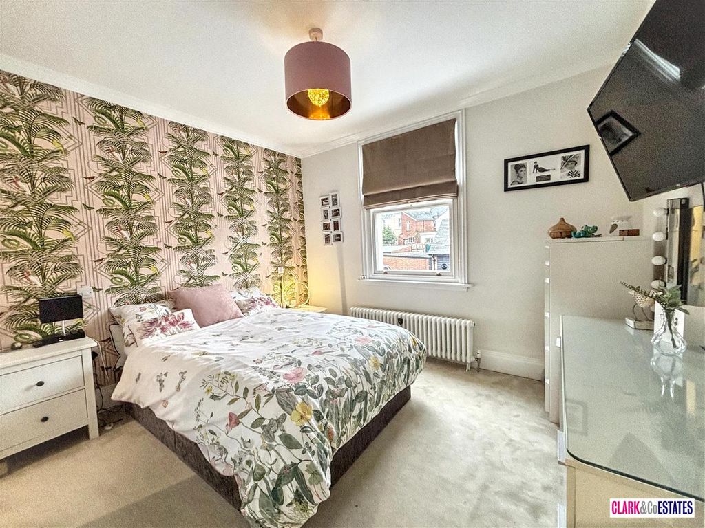 Additional image 12 of 5 bed flat for salePowderham Crescent, Exeter EX4