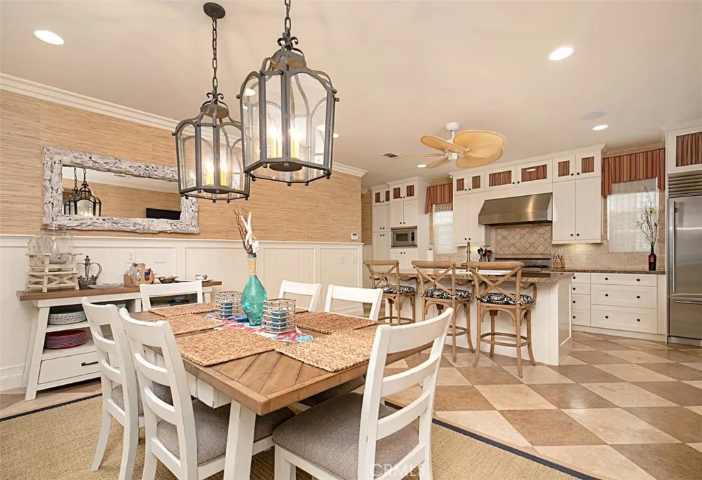 Additional image 16 of 208 E Balboa Boulevard, Newport Beach, CA 92661