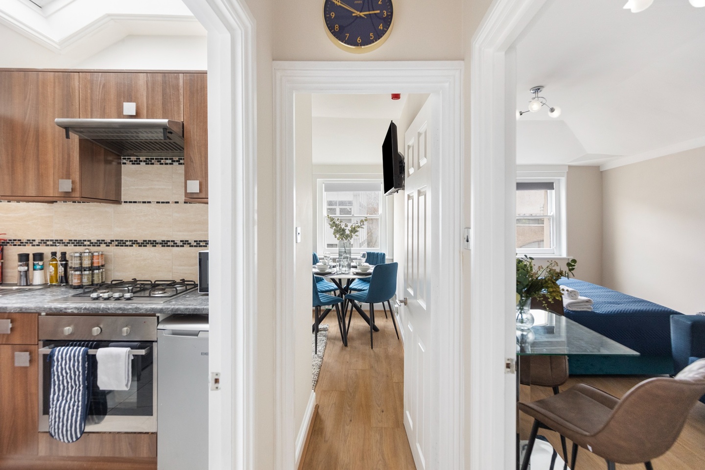 Additional image 2 of 2 Bed Flat, Charterhouse Bldgs, EC1M, N1 7GU