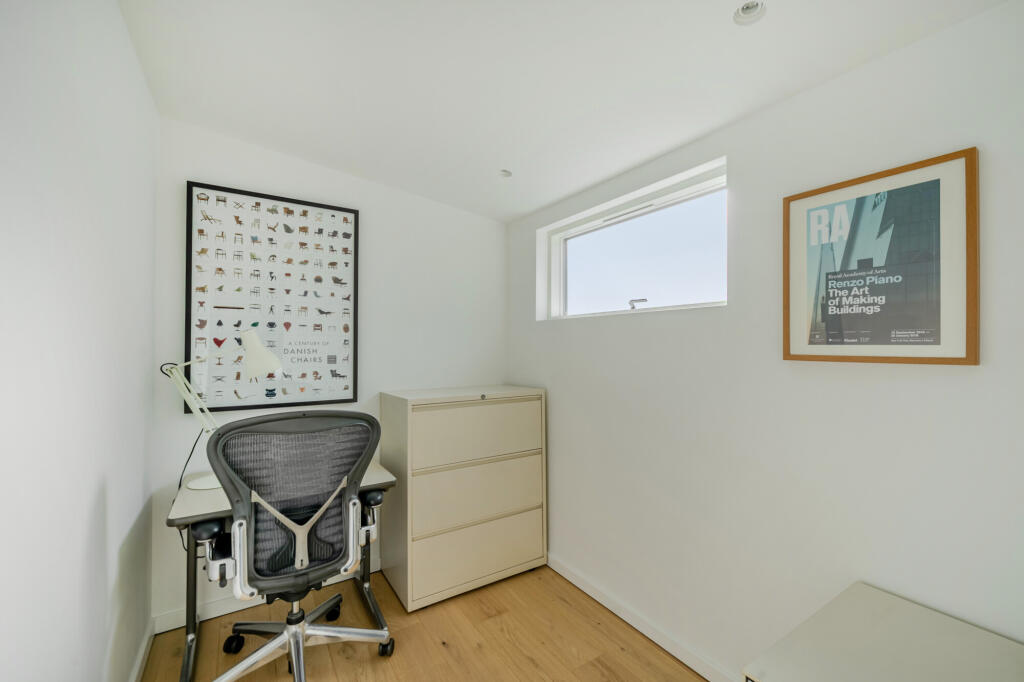 Additional image 16 of Avenue St. Nicholas, Harpenden, AL5